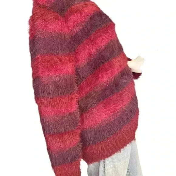 Savage crewneck fuzzy texture long sleeve sweater l. - Picture 8 of 16